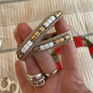 Stella & Dot Gold and White Beaded Bracelet